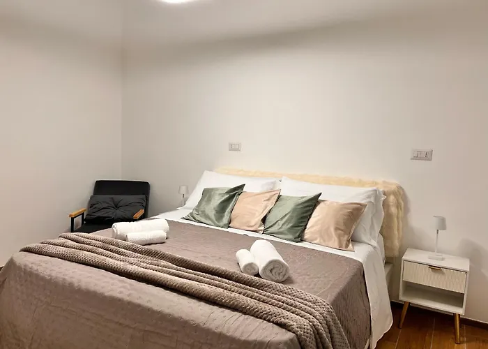 Apartment Roma Centocelle I - Cozy Design Wi-Fi & Ac